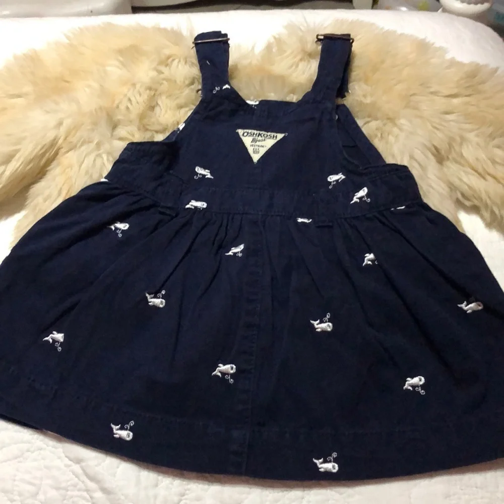 🐳Oshkosh Bgosh GUC size 24M beautiful overall 🐳